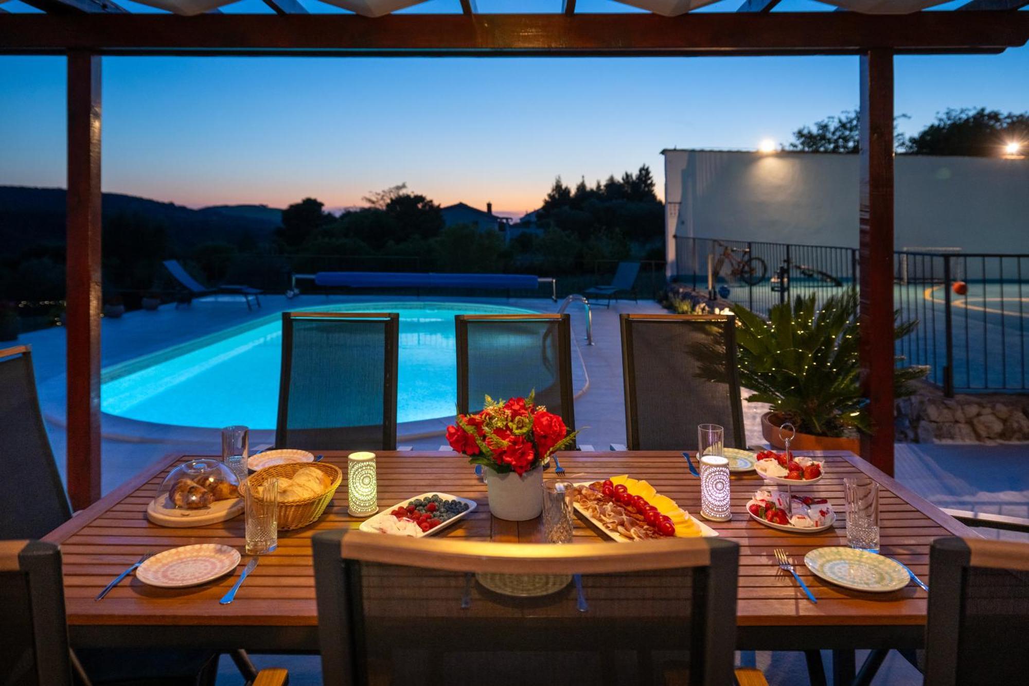 Villa Plenca - Heated Pool ! シベニク エクステリア 写真